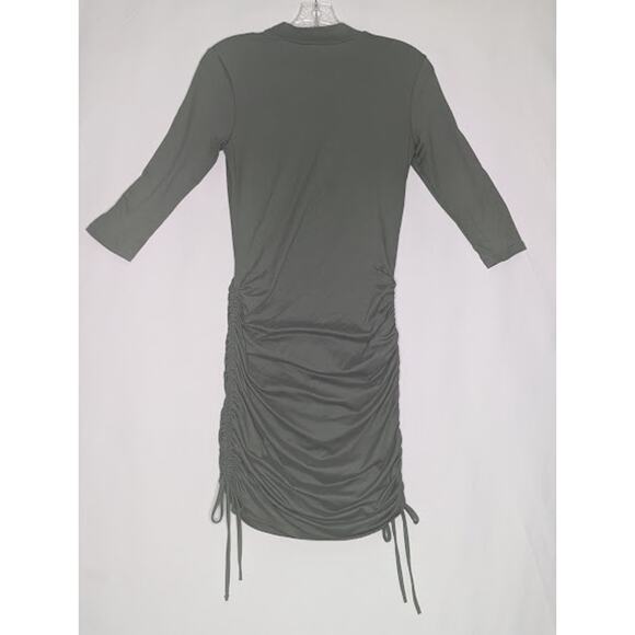 TIMING womens green bodycon mini size Medium dress Glam Flirty 3/4 sleeves - Picture 5 of 5